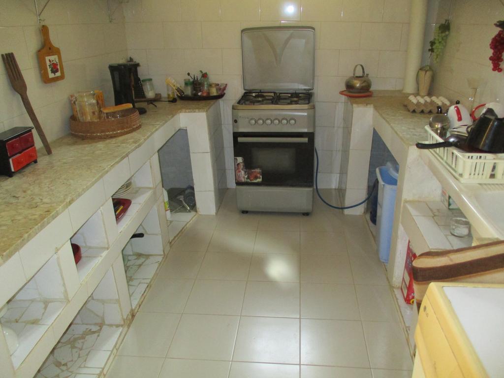 Chez Eric Hotel Gorée Екстериор снимка